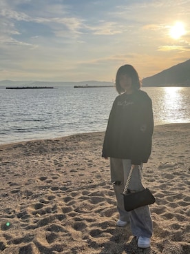 「海」｜「アイテム（スウェット）」を使った、RINさん（レディース・160cm）の春コーディネート