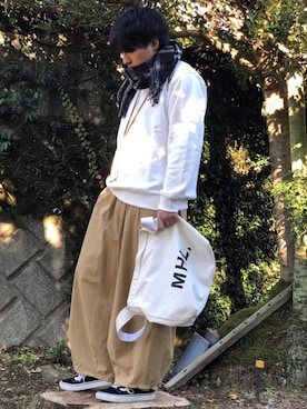 「レディース」｜「アイテム（スウェット）」を使った、関節のパニックさん（メンズ・175cm）の秋コーディネート
