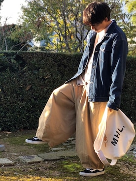 「unrelaxing（アンリラクシング）のアイテム（デニムジャケット）」を使った、関節のパニックさん（メンズ・175cm）の秋コーディネート