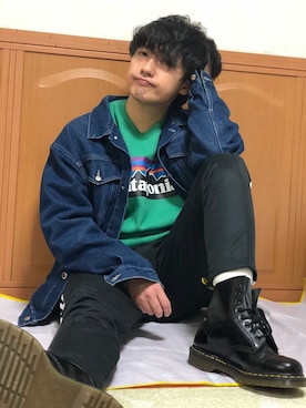 「unrelaxing（アンリラクシング）のアイテム（デニムジャケット）」を使った、関節のパニックさん（メンズ・175cm）の秋コーディネート