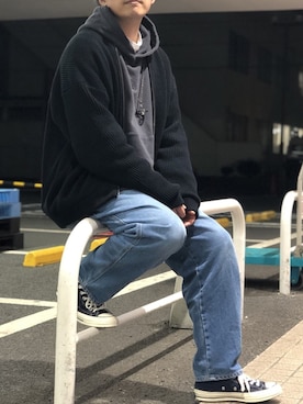 「stein（シュタイン）のアイテム（パーカー）」を使った、関節のパニックさん（メンズ・175cm）の冬コーディネート
