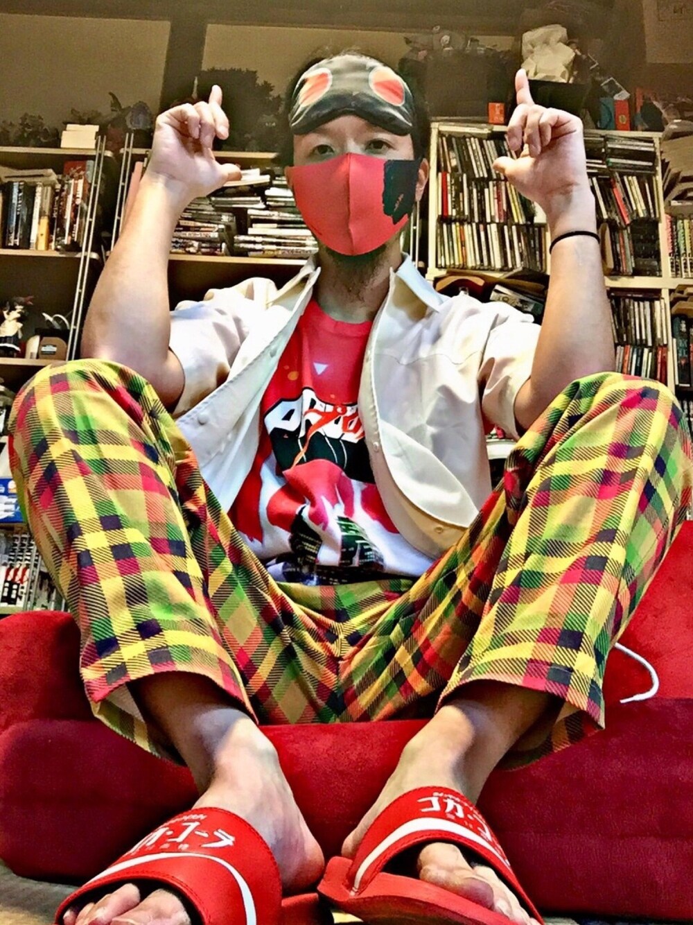 「レベル1」｜「no brandのアイテム（トップス、ホワイト系）」を使った、下痢便太郎時貞さん（メンズ・175cm）の春コーディネートの1枚目の写真