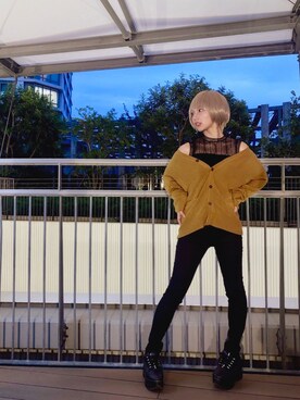 タンクトップを使った 金髪ショート のレディース人気ファッションコーディネート Wear