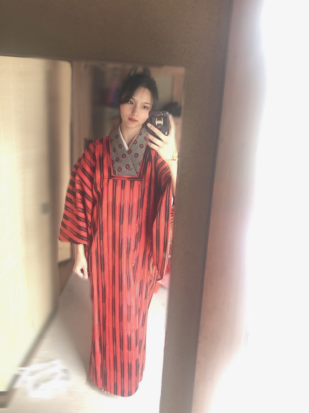 「着物、レインコート、カッパ、和装、和服、着物コーデ、レトロ、レトロガール、モダン」｜「おばあちゃんのお下がりのアイテム（浴衣、グレー系）」を使った、超骨ストのRicoさん（レディース・157cm）の秋コーディネートの1枚目の写真
