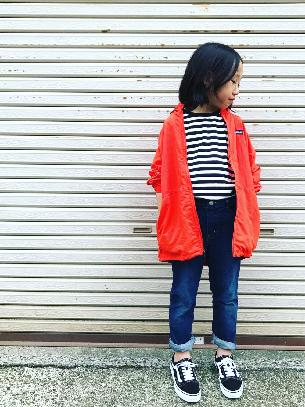 「カジュアルコーデ、ボーダー、GU、VANS、patagonia、おとこのこ、男の子、キッズコーデ、キッズファッション、kids」｜「GUのアイテム（Tシャツ/カットソー、ブラック系）」を使った、mcmong.さん（キッズ・128cm）の春コーディネートの1枚目の写真