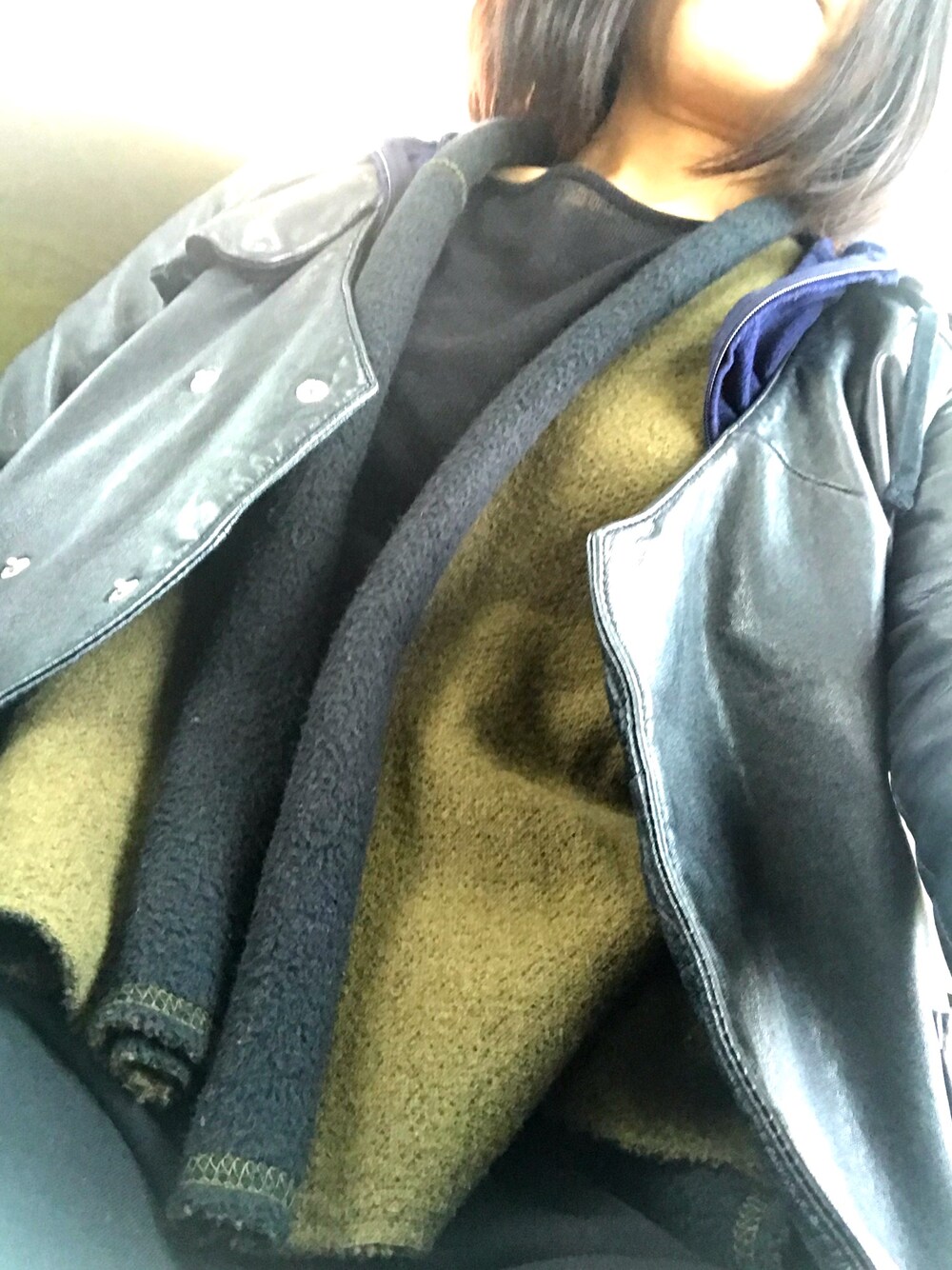 「COMME des GARCONSのアイテム（パーカー、その他）」を使った、Meg Iwamotoさん（レディース・163cm）の冬コーディネートの1枚目の写真