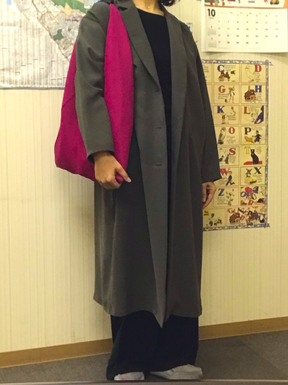 「mizuiroindのアイテム（ジャケット/アウター、グリーン系）」を使った、Meg Iwamotoさん（レディース・163cm）の秋コーディネートの1枚目の写真