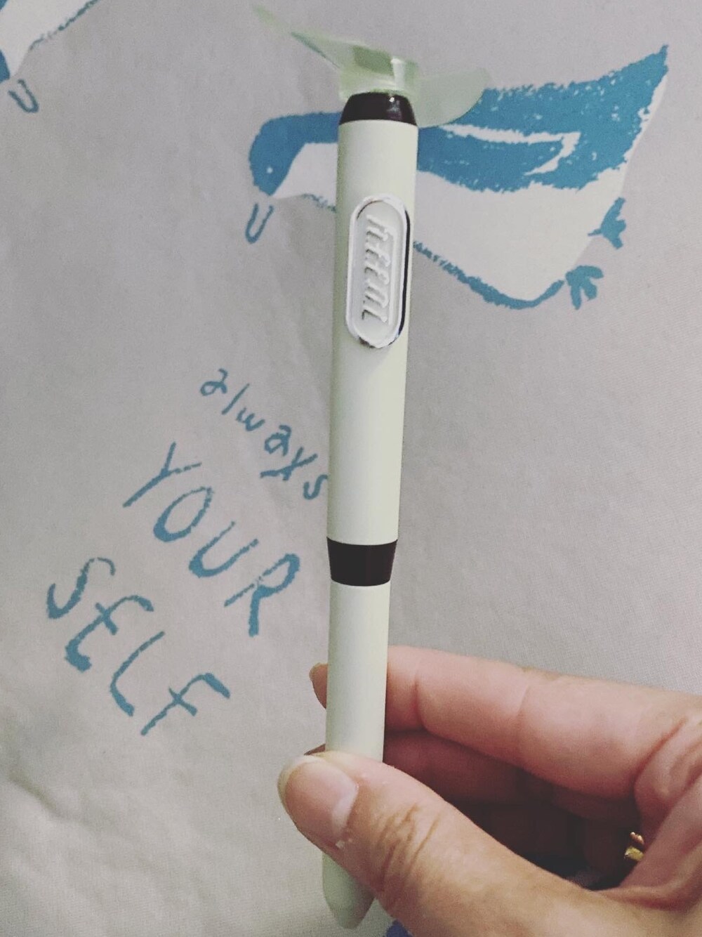 「Toffyのアイテム（ステーショナリー、その他）」を使った、Meg Iwamotoさん（レディース・163cm）の夏コーディネートの1枚目の写真