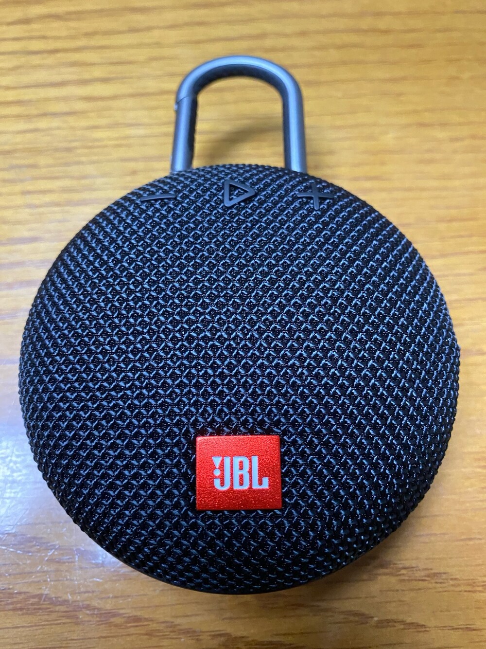 「JBLのJBL　ポータブルBluetooth防水スピーカー（スピーカー、ブラック系）」を使った、Meg Iwamotoさん（レディース・163cm）の秋コーディネートの1枚目の写真