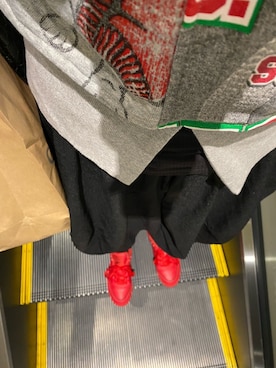 「BLACK COMME des GARCONS（ブラックコムデギャルソン）のアイテム（その他パンツ）」を使った、Meg Iwamotoさん（レディース・163cm）の夏コーディネート