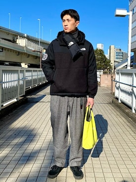 「グラミチ」｜「アイテム（マウンテンパーカー）」を使った、MITTYさん（メンズ・176cm）の冬コーディネート