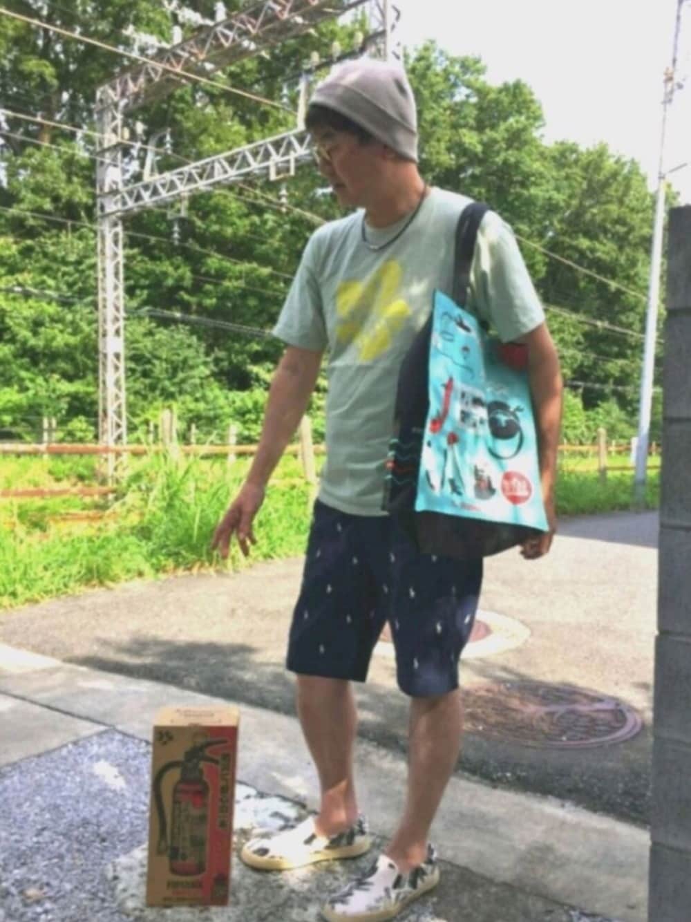 「シンプルコーデ、Tシャツ、夏、休日スタイル、ゆるコーデ、おっさんの休日、ブランド親父、オスクレン、いい旦那、ニットキャップ」｜「コラントッテのコラントッテTAOネックレスRAFFI（ネックレス、ブラック系）」を使った、 LA LA LA-MENさん（メンズ・182cm）の夏コーディネートの1枚目の写真