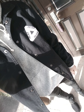「palace」｜「アイテム（パーカー）」を使った、なおやさん（メンズ・172cm）の冬コーディネート