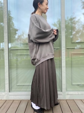 「アパレルスタッフ」｜「アイテム（スウェット）」を使った、Asami Shigetaさん（レディース・158cm）の秋コーディネート
