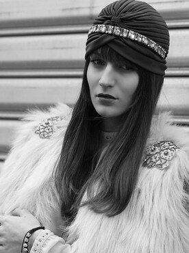 「embellished」｜Ruxandra Ioanaさん（レディース）の冬コーディネート