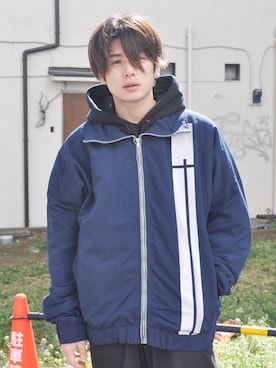 「アパレルスタッフ」｜「アイテム（チノパンツ）」を使った、Yoshiki Ogawaさん（メンズ・171cm）の春コーディネート