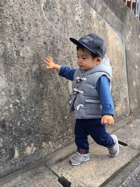 「Birthday（バースデイ）のアイテム（キャップ、ブルー系）」を使った、paruさん（キッズ・80cm）の秋コーディネート