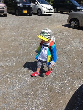 「KP（ケーピー）のアイテム（帽子）」を使った、paruさん（キッズ・80cm）の春コーディネート