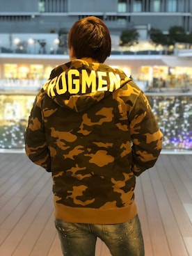 「ジップパーカ」｜れーやさん（メンズ・176cm）の冬コーディネート