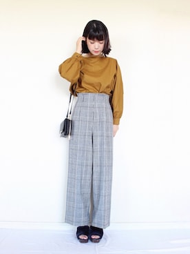 「アイテム（パンプス、ブルー系）」を使った、まいさん（レディース・164cm）の秋コーディネート
