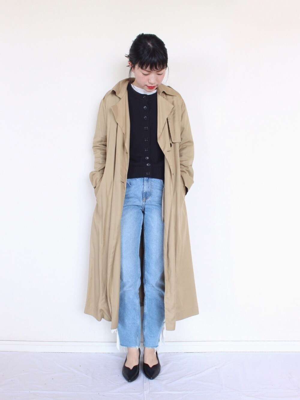 「シンプル、カジュアル、プチプラ、春コーデ、大人コーデ、UNIQLO U、デニム、トレンチコート、ZARA、カーディガン」｜「IG:mai1220のアイテム（その他、その他）」を使った、まいさん（レディース・164cm）の冬コーディネートの1枚目の写真