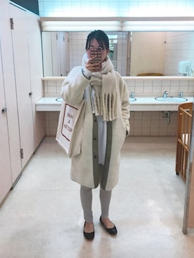 「mystic（ミスティック）のアイテム（ストール/ショール）」を使った、まいさん（レディース・164cm）の冬コーディネート