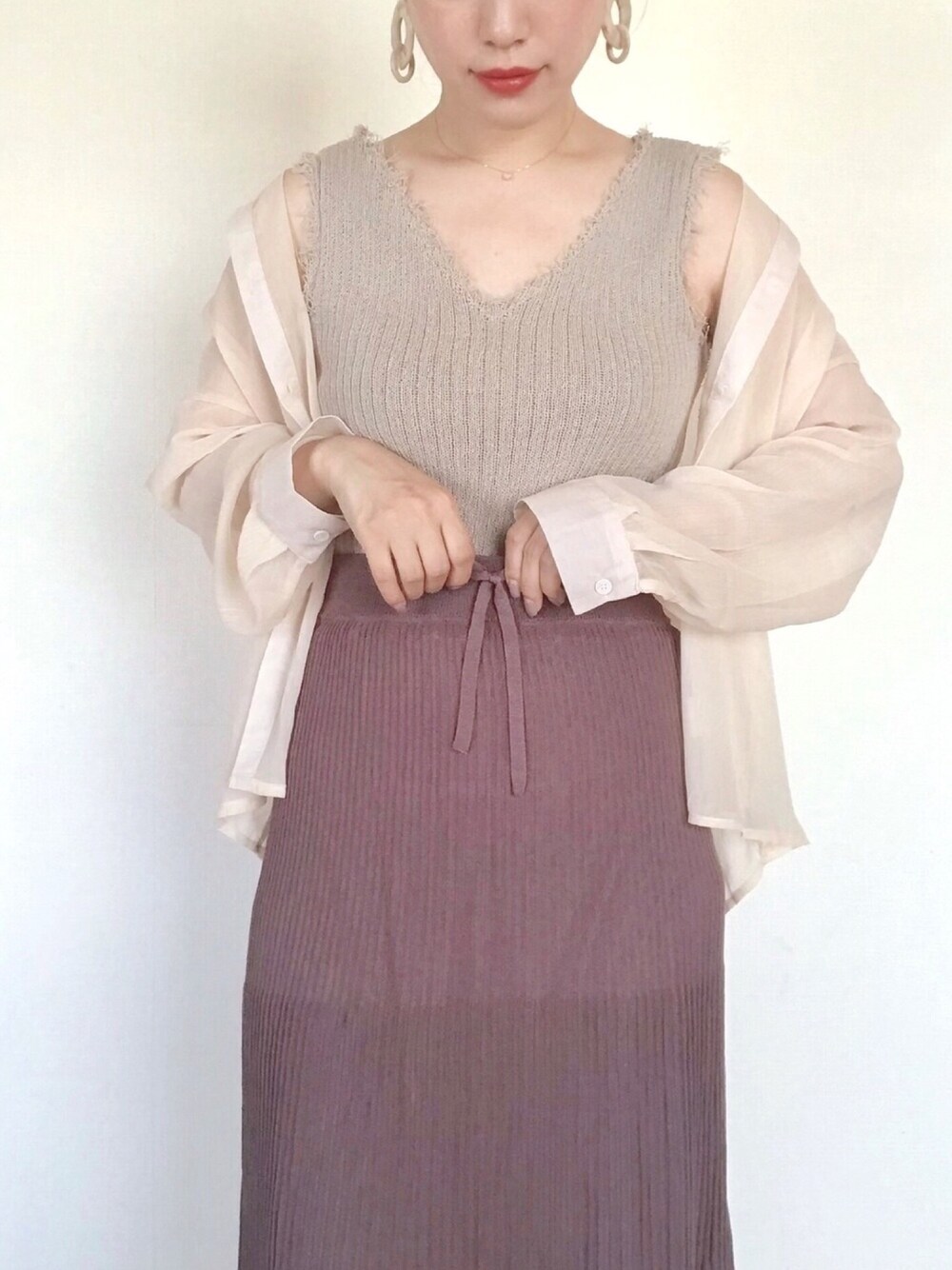 「anq.、オトナカジュアル、シンプルコーデ、オトナ女子、楽チンコーデ、プチプラ、ベージュ、透け感、ニットスカート、リラックススタイル」｜「IG:mai1220のアイテム（その他、その他）」を使った、まいさん（レディース・164cm）の夏コーディネートの1枚目の写真