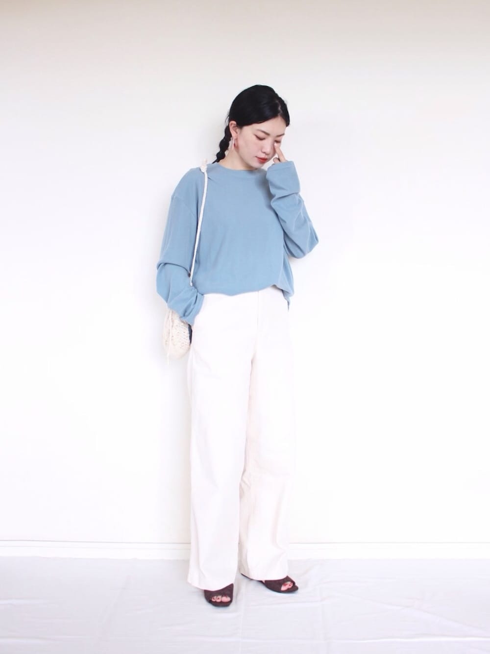 「ユニクロ、ユニクロコーデ、シンプル、秋コーデ、大人女子、コーデュロイパンツ、プチプラ、ラクチンコーデ、カジュアルコーデ、ワイドパンツ」｜「IG:mai1220のアイテム（その他、その他）」を使った、まいさん（レディース・164cm）の夏コーディネートの1枚目の写真