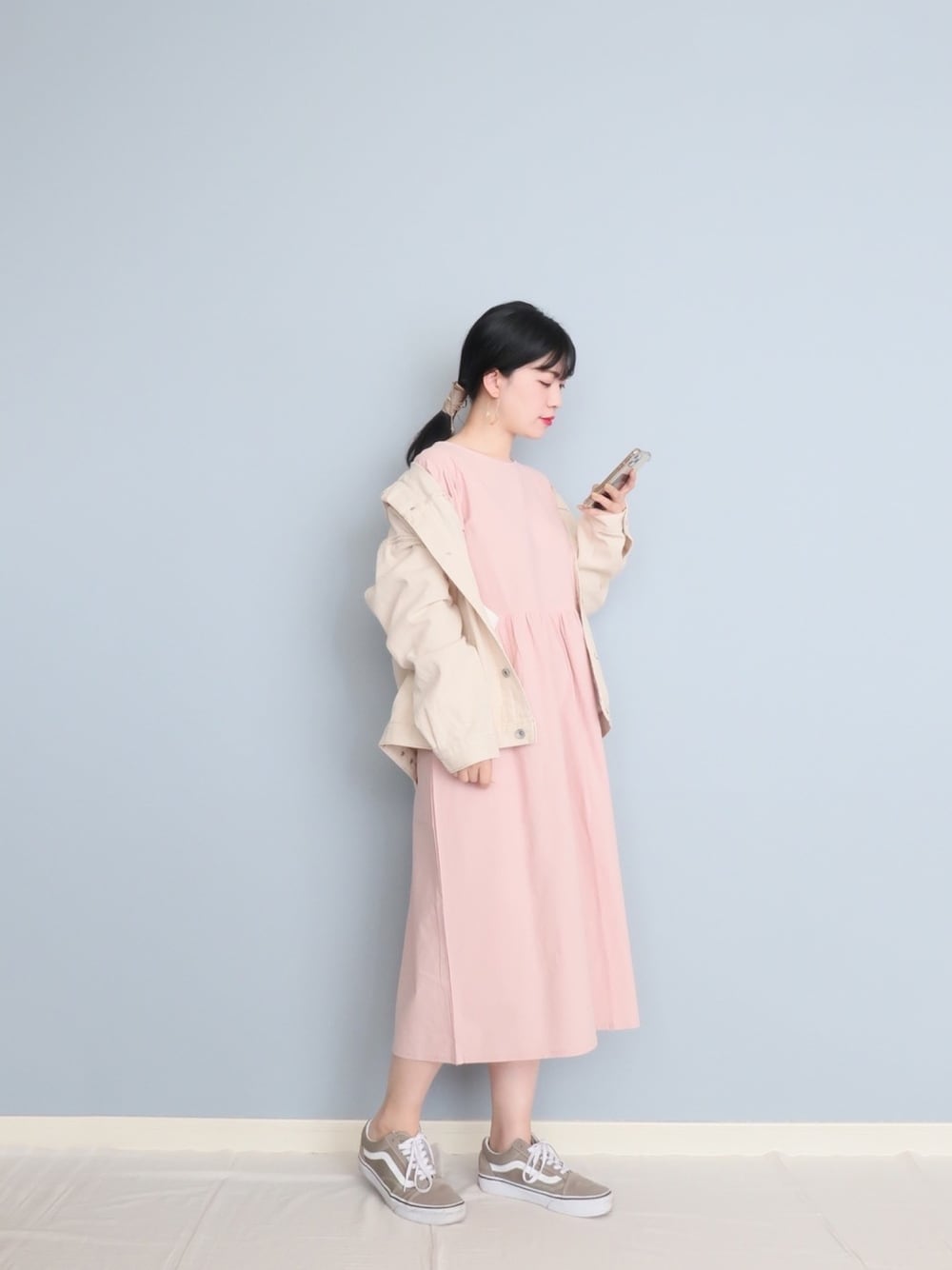 「URBANRESEARCH、アーバンリサーチ、Gジャン、大人カジュアル、ピンクコーデ、ラクチンコーデ、シンプルコーデ、カジュアルコーデ、ラフコーデ、春コーデ」｜「IG:mai1220のアイテム（その他、その他）」を使った、まいさん（レディース・164cm）の春コーディネートの1枚目の写真