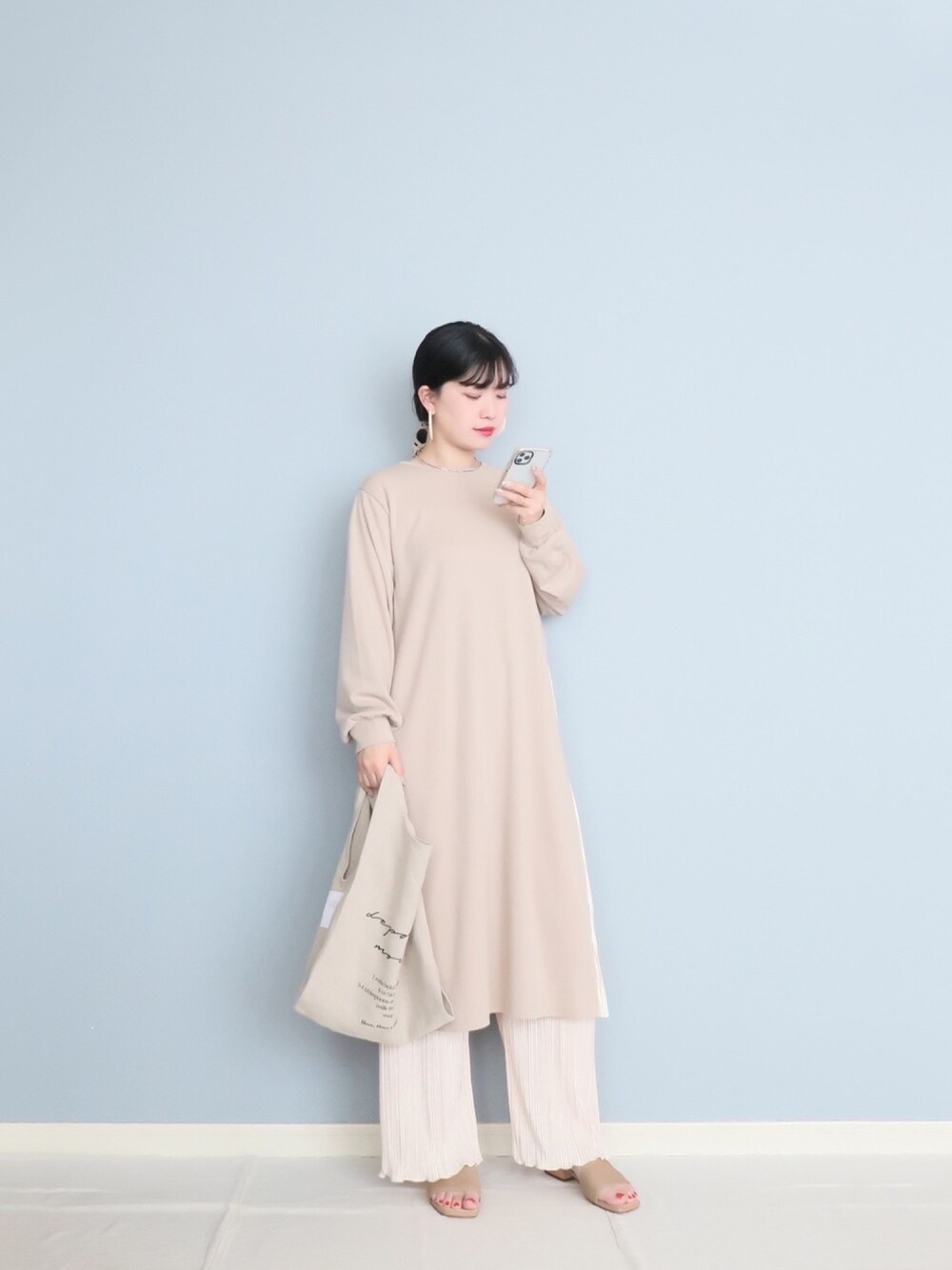 「LIPSTAR、リップスター、シンプルコーデ、休日スタイル、ラクチンコーデ、オトナ女子、ラフ、休日コーデ、カジュアルコーデ、カジュアルガーリー」｜「IG:mai1220のアイテム（その他、その他）」を使った、まいさん（レディース・164cm）の春コーディネートの1枚目の写真