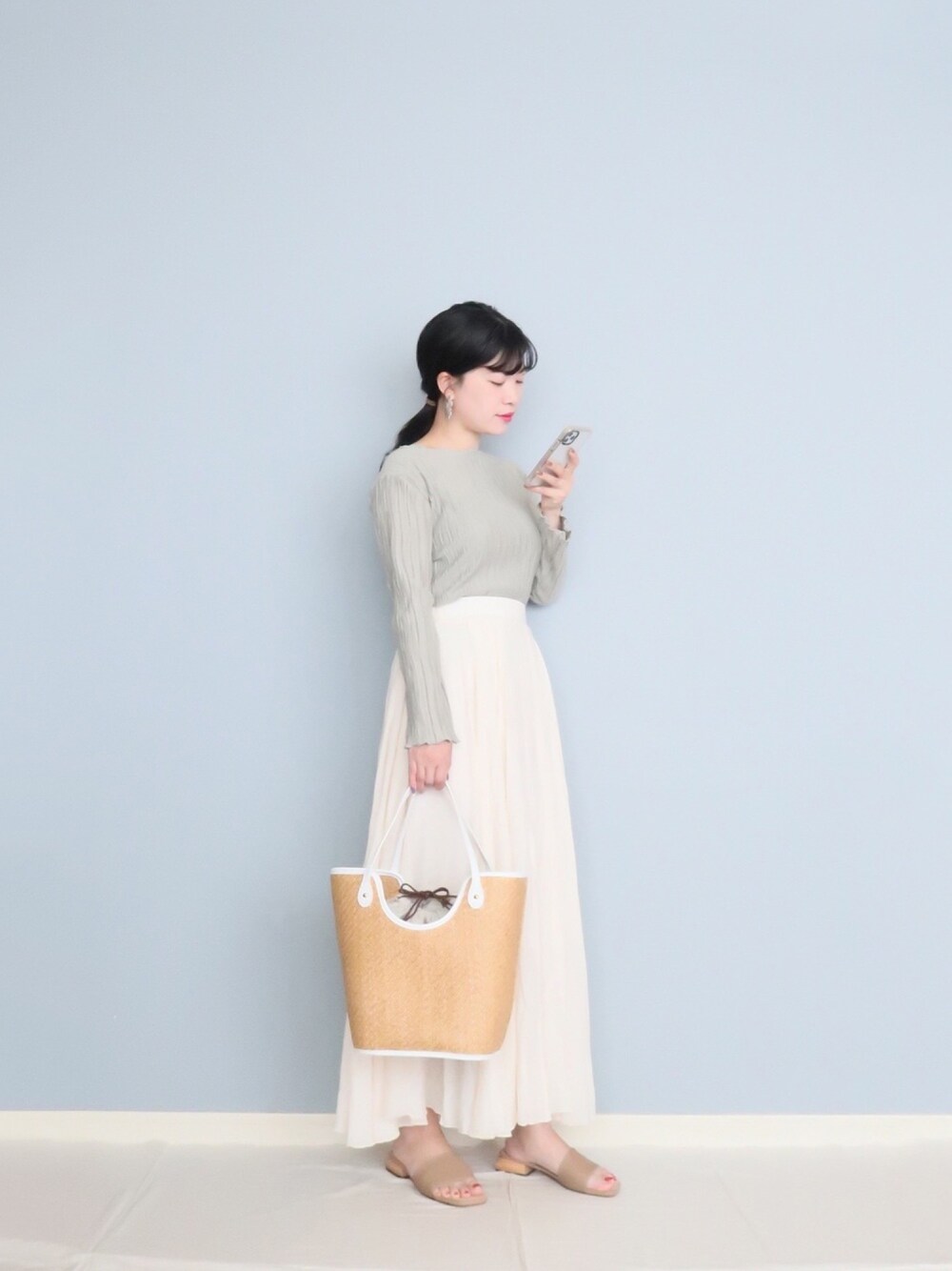 「auntmarie's 、urs、ユアーズ、Qbag、カジュアルコーデ、大人カジュアル、プチプラコーデ、休日コーデ、おうちファッション、部屋撮り」｜「IG:mai1220のアイテム（その他、その他）」を使った、まいさん（レディース・164cm）の春コーディネートの1枚目の写真