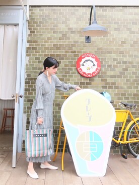 「AMERI」｜「アイテム（その他シューズ）」を使った、まいさん（レディース・164cm）の春コーディネート