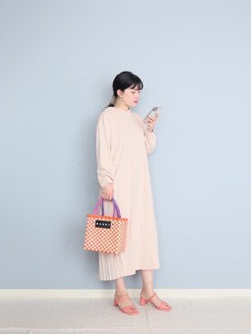 「MAYSON GREY（メイソングレイ）の【socolla】バックプリーツワンピース（ワンピース）」を使った、まいさん（レディース・164cm）の夏コーディネート