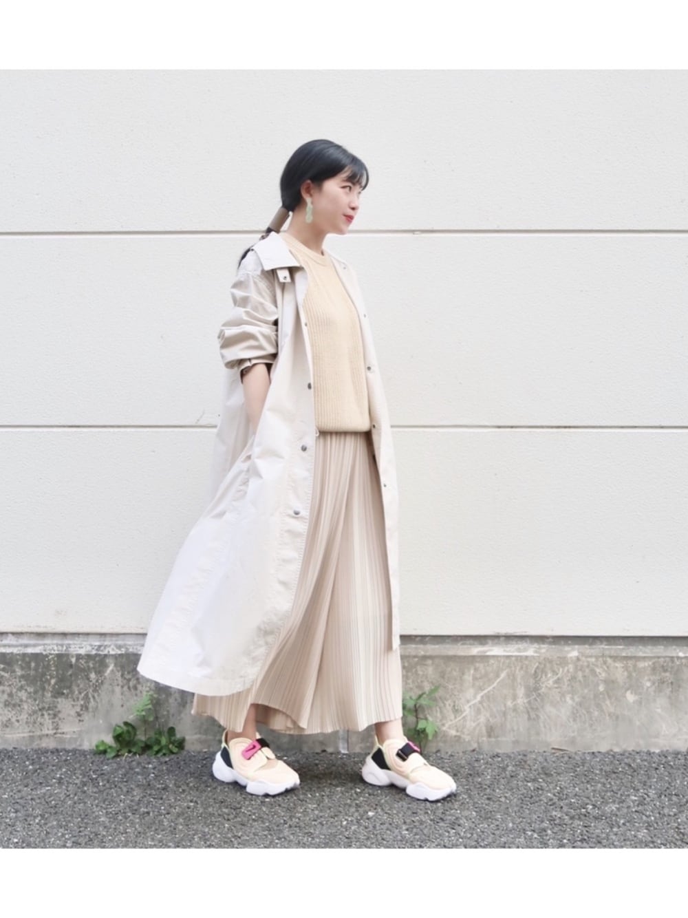 「ユニクロ、UNIQLO U、ライトロングコート、秋カラー、リラックススタイル、オトナ女子、カジュアル、大人カジュアル、オーバーサイズ、ビッグシルエット」｜「IG:mai1220のアイテム（その他、その他）」を使った、まいさん（レディース・164cm）の秋コーディネートの1枚目の写真