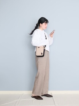 「U.S. POLO ASSN.（ユーエスポロアッスン）のアイテム（ショルダーバッグ）」を使った、まいさん（レディース・164cm）の秋コーディネート