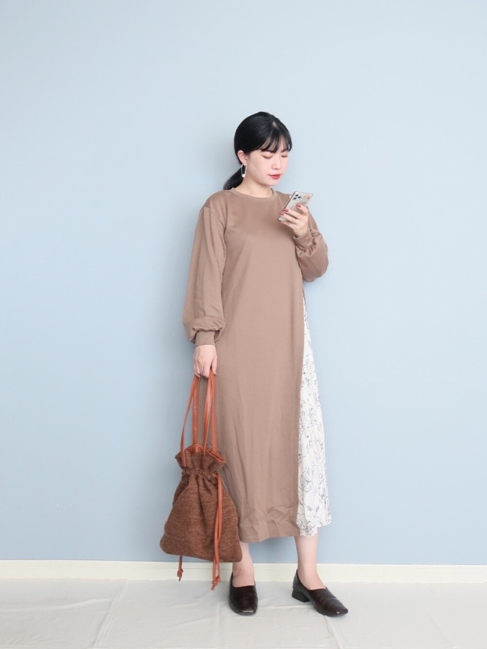 「boujeloud、ブージュルード、秋服、オトナ女子、楽チンコーデ、シンプルコーデ、オトナカジュアル、ベージュコーデ、ブラウンコーデ、カジュアルコーデ」｜「IG:mai1220のアイテム（その他、その他）」を使った、まいさん（レディース・164cm）の秋コーディネートの1枚目の写真