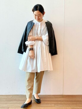 「リラックスコーデ」｜「アイテム（ノーカラージャケット）」を使った、BEARDSLEYさん（レディース・165cm）の秋コーディネート