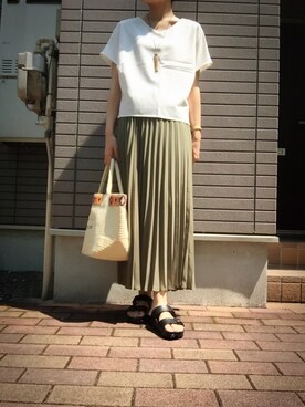 しおりさんのコーディネート