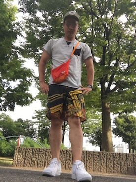 「アウトドアスタイル」｜「アイテム（パンツ、ゴールド系）」を使った、ＤＴさん（メンズ・177cm）の夏コーディネート