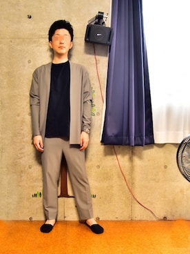 カーディガン ボレロを使った ネイビー カーキ のメンズ人気ファッションコーディネート Wear