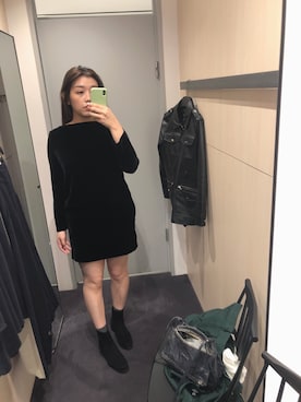 「STUART WEITZMAN（スチュアートワイツマン）のアイテム（ブーツ）」を使った、EMILIEさん（レディース・168cm）の冬コーディネート