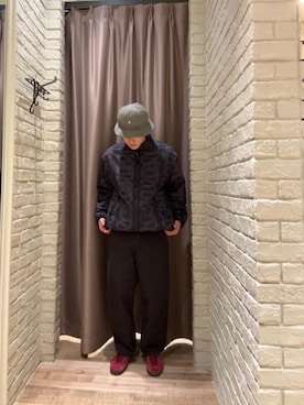 「ワイドパンツ 」｜「アイテム（その他アウター）」を使った、omatktさん（メンズ・173cm）の秋コーディネート