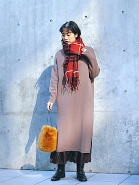 「赤チェック」｜「アイテム（その他シューズ）」を使った、おさやさん（レディース・167cm）の冬コーディネート
