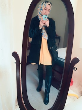 「yellow」｜「アイテム（メッセンジャーバッグ）」を使った、LouLouさん（レディース・173cm）の冬コーディネート