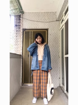 「plain-me（プレインミー）のアイテム（デニムジャケット）」を使った、標標子さん（レディース・162cm）の秋コーディネート