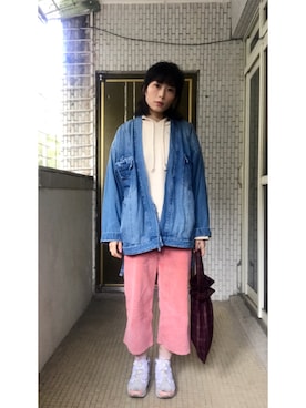 「plain-me（プレインミー）のアイテム（デニムジャケット）」を使った、標標子さん（レディース・162cm）の冬コーディネート