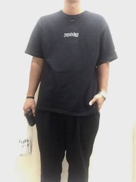 「Champion（チャンピオン）のアイテム（Tシャツ/カットソー、ブラック系）」を使った、おーくしさん（メンズ・177cm）の夏コーディネート
