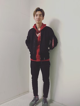 「EDWIN」｜「アイテム（MA-1）」を使った、ドミノ-onさん（メンズ・175cm）の秋コーディネート