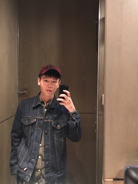 「huffer.（ハファー）のアイテム」を使った、Yicun Zengさん（メンズ・170cm）の秋コーディネート