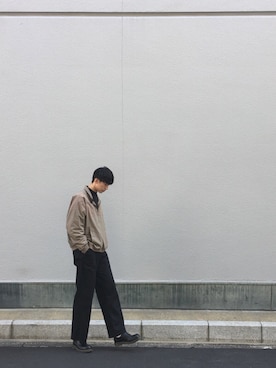 「GU（ジーユー）のアイテム（ミリタリージャケット、ベージュ系）」を使った、 Yamakita Daikiさん（メンズ・185cm）の春コーディネート